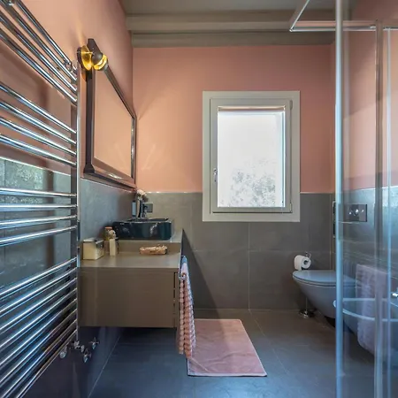 Private With Pool On Vineyards *